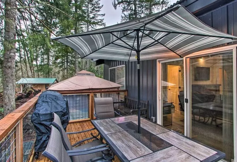 Home W/ Hot Tub < 5 Miles To Rainier National Park