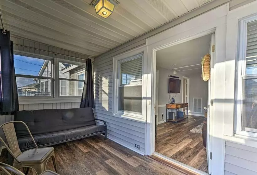 Gulf Coast Cottage   Walk To Beach & Boardwalk!