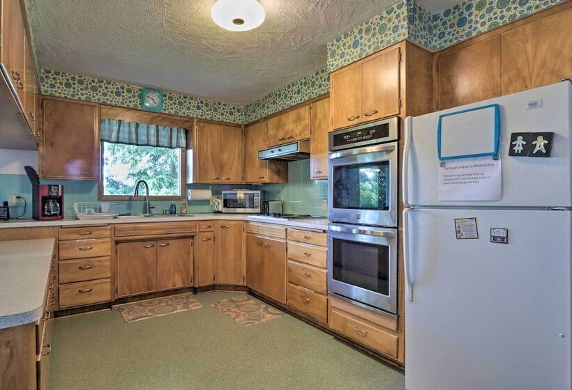 Honeysuckle On Hayden  Lakefront Home W/ Dock!