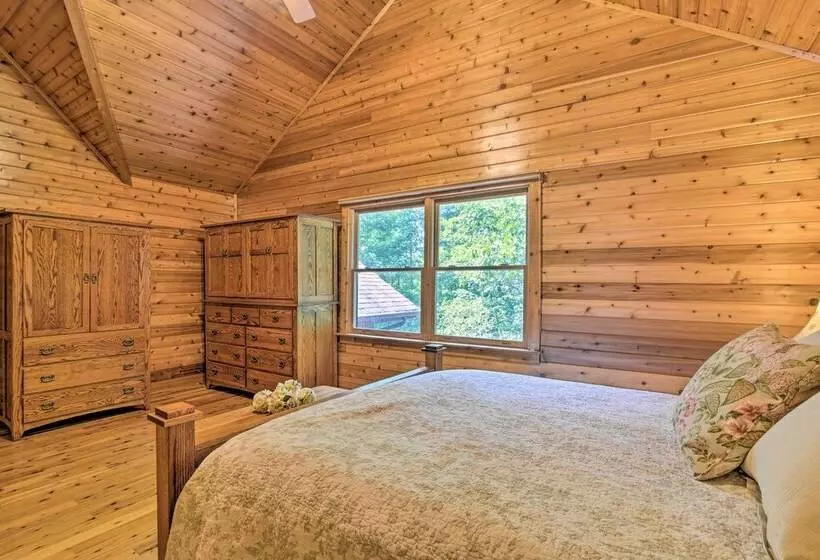 Idyllic Mtn Retreat W/ Hot Tub Near Shenandoah Np!