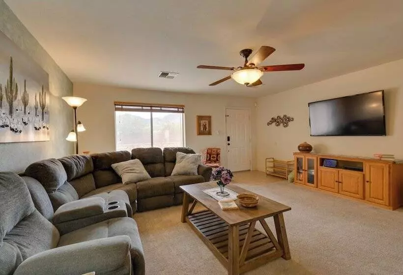 Idyllic Yuma Home W/ Mtn Views   Near Golfing