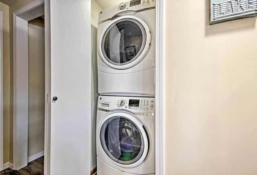 Fire Pit & Dock: Lake Of The Ozarks Hiller Haus