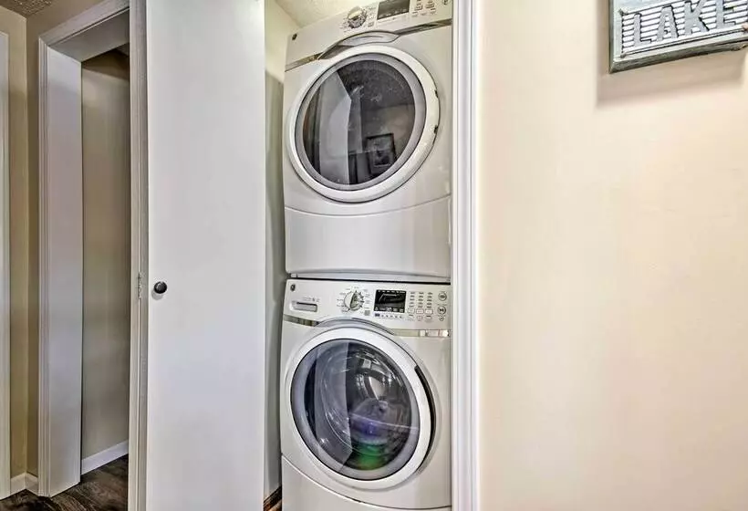 Fire Pit & Dock: Lake Of The Ozarks Hiller Haus