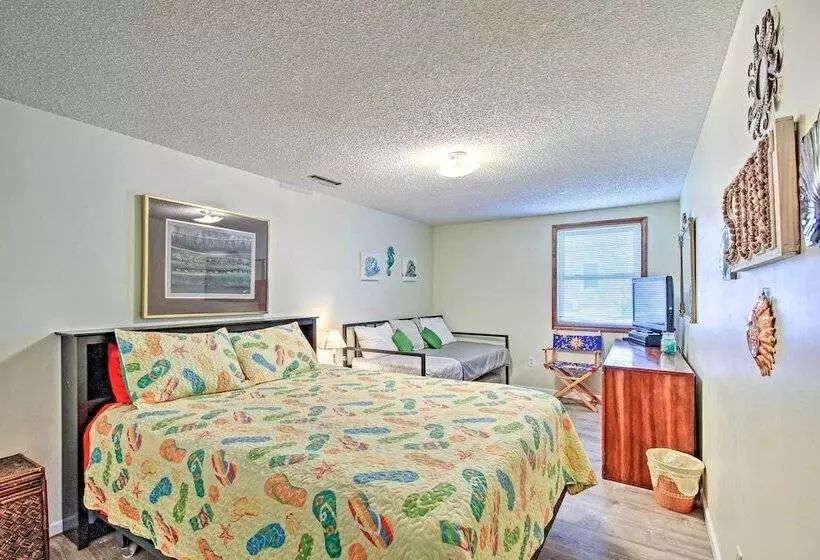 Fire Pit & Dock: Lake Of The Ozarks Hiller Haus