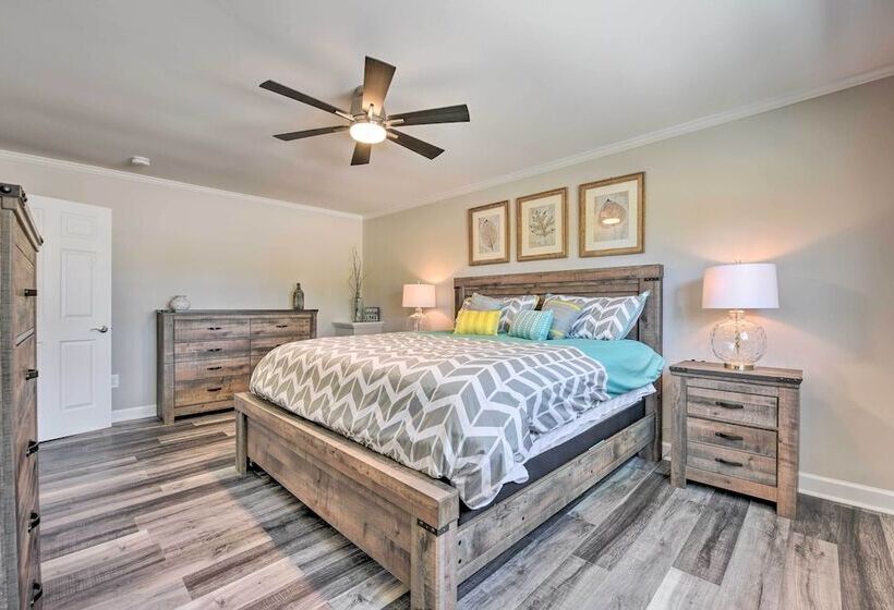 Lakefront Retreat W/ Kayaks & Paddleboards!