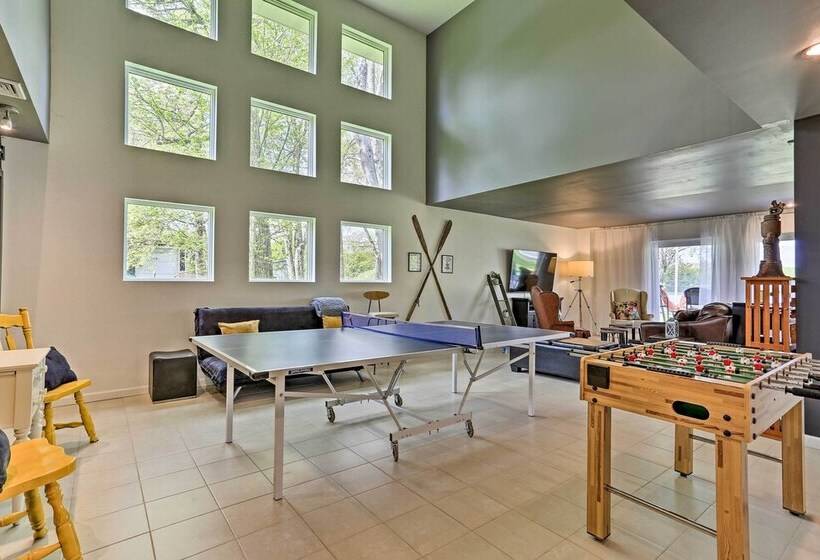 Luxe Lakefront Family Cottage: Private Beach, Dock