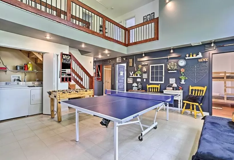 Luxe Lakefront Family Cottage: Private Beach, Dock