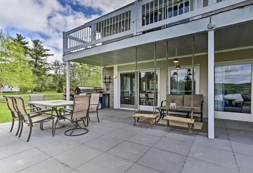 Luxe Lakefront Family Cottage: Private Beach, Dock