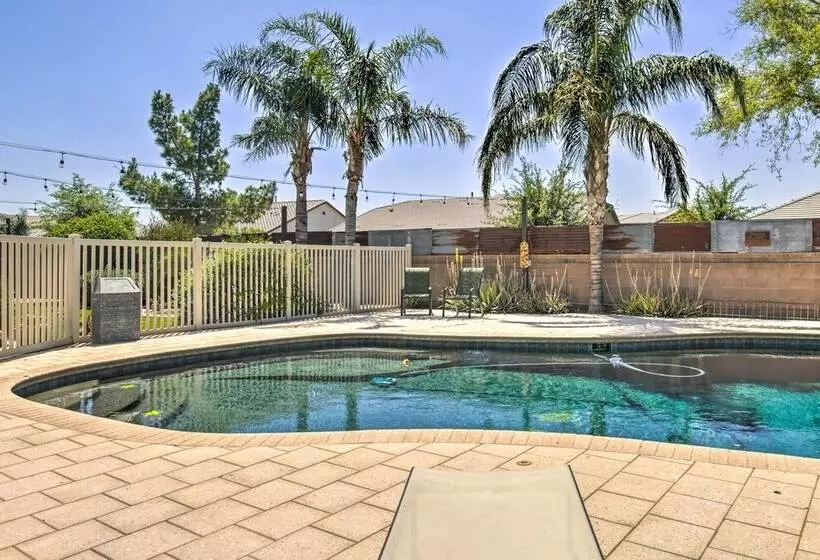 Luxe Queen Creek Escape: Private Pool + Yard!