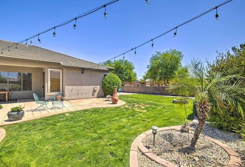 Luxe Queen Creek Escape: Private Pool + Yard!