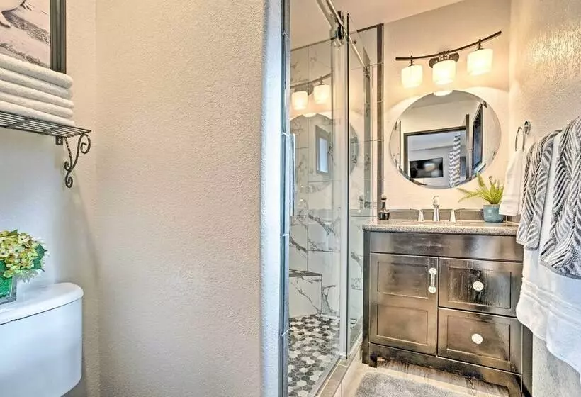 Mountain Escape   7 Miles To Mission Ridge Resort!