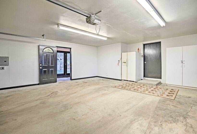 Mountain Escape   7 Miles To Mission Ridge Resort!