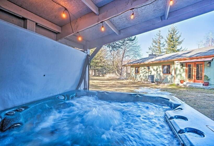 Mountain Escape   7 Miles To Mission Ridge Resort!