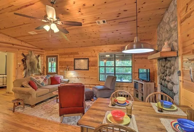 Mountain View Cabin W/ Wraparound Deck!