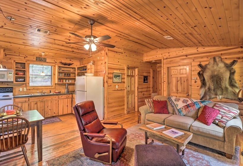 Mountain View Cabin W/ Wraparound Deck!