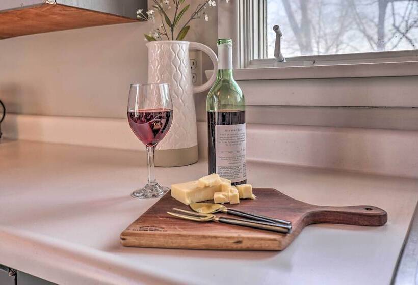 Seneca Falls Cottage On Cayuga Lake Wine Trail!