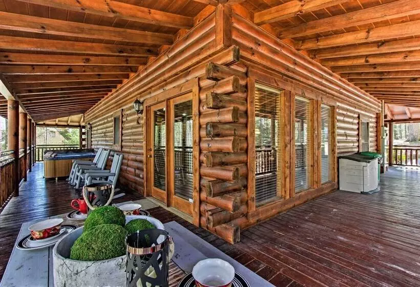 Sevierville Cabin W/ Hot Tub: 6 Mi To Pigeon Forge