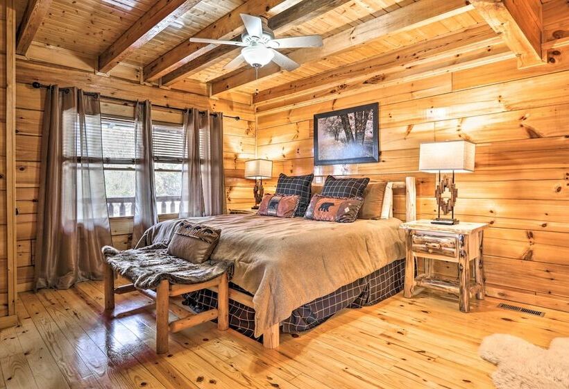 Smoky Mtn Family Cabin W/ Mtn Views, Deck & Grill!