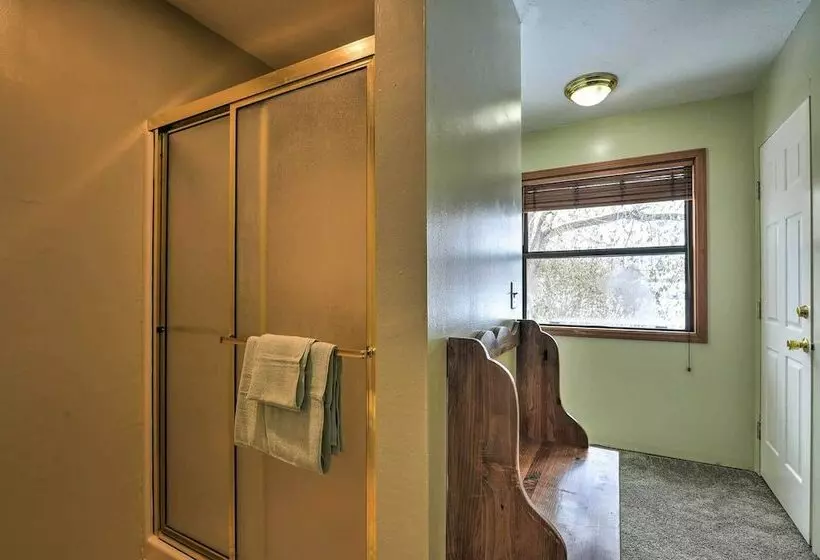 Spacious Irwin Home On Snake River!