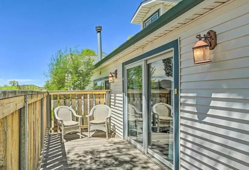 Stylish Basecamp 6850  Near Downtown Williams!