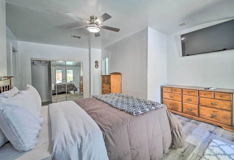 Stylish Basecamp 6850 Near Downtown Williams!