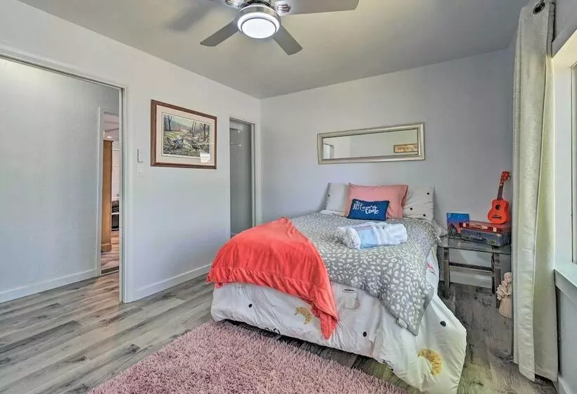 Stylish Basecamp 6850  Near Downtown Williams!