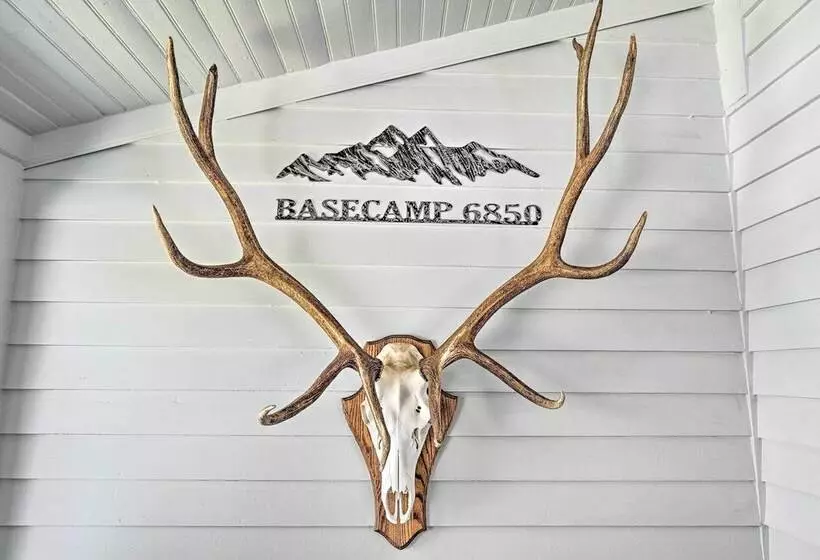 Stylish Basecamp 6850  Near Downtown Williams!