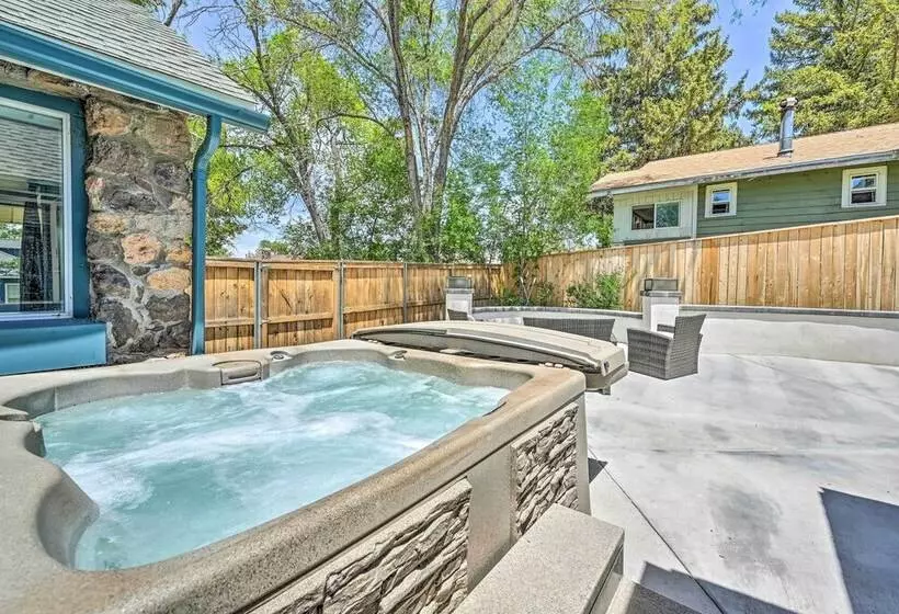 Stylish Basecamp 6850  Near Downtown Williams!