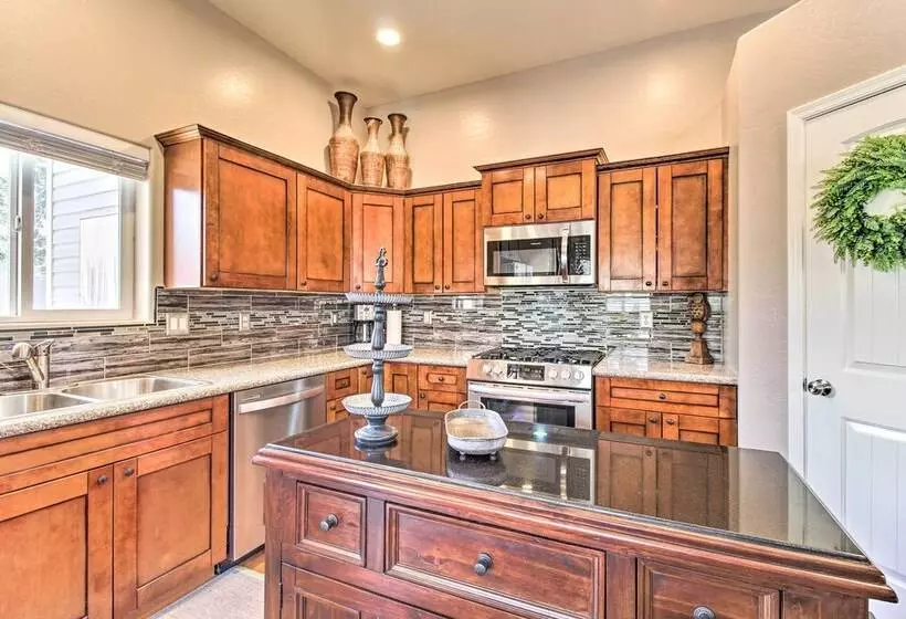 Stylish Show Low Hideaway W/ Patio + Gazebo!