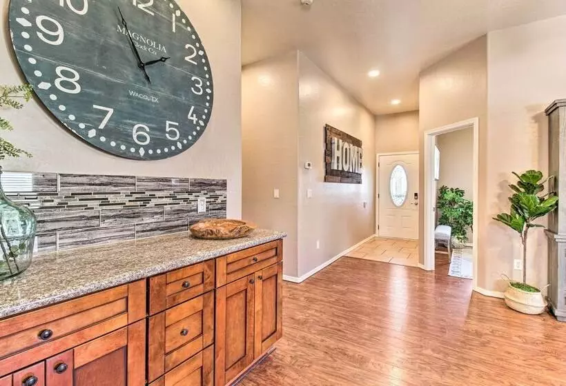 Stylish Show Low Hideaway W/ Patio + Gazebo!