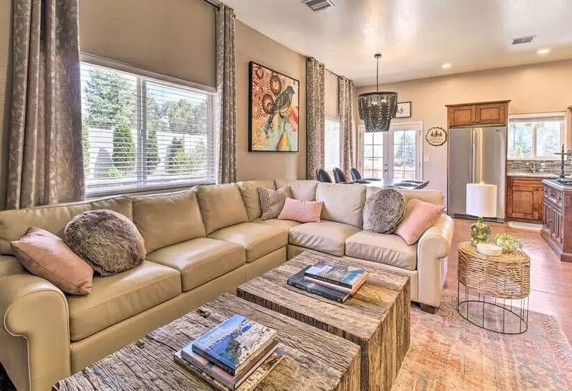 Stylish Show Low Hideaway W/ Patio + Gazebo!