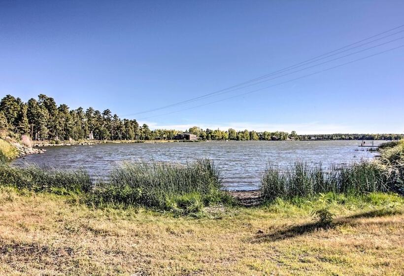 Waterfront Lakeside Home   1 Block To Boat Ramp