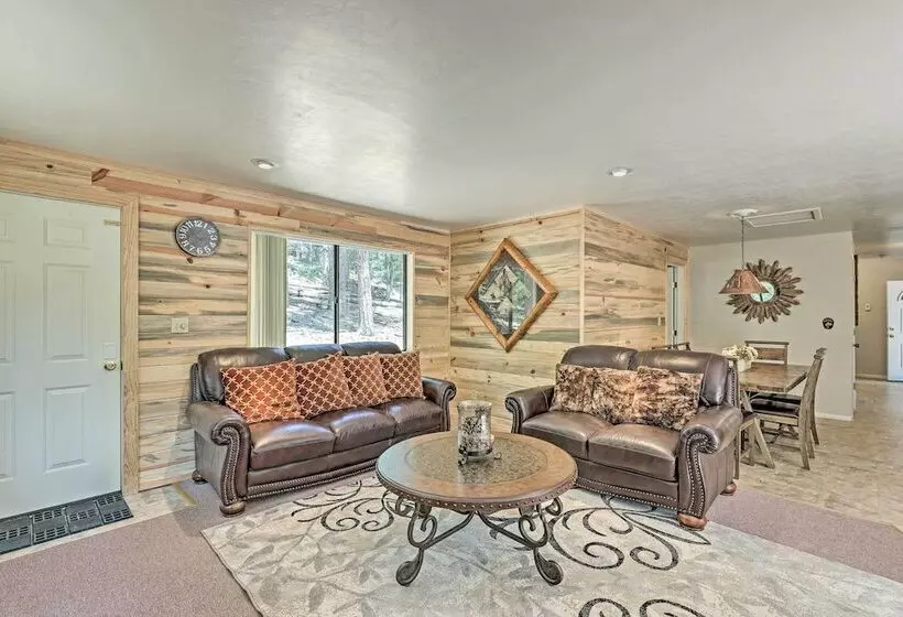 Sunny Prescott Cabin W/ Deck & Grill, 1 Mi To Lake