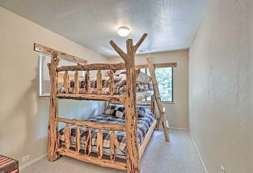 Sunny Prescott Cabin W/ Deck & Grill, 1 Mi To Lake