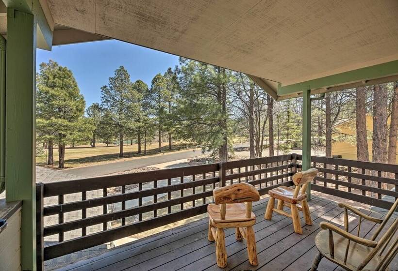 2 Story Home W/ Grill: 4 Mi To Woodland Lake!