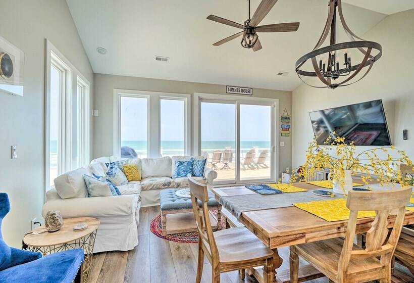 Beachfront Oasis W/ 2 Large Decks, Bbq & Views!