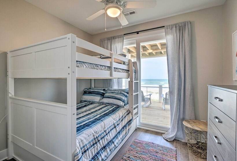 Beachfront Oasis W/ 2 Large Decks, Bbq & Views!