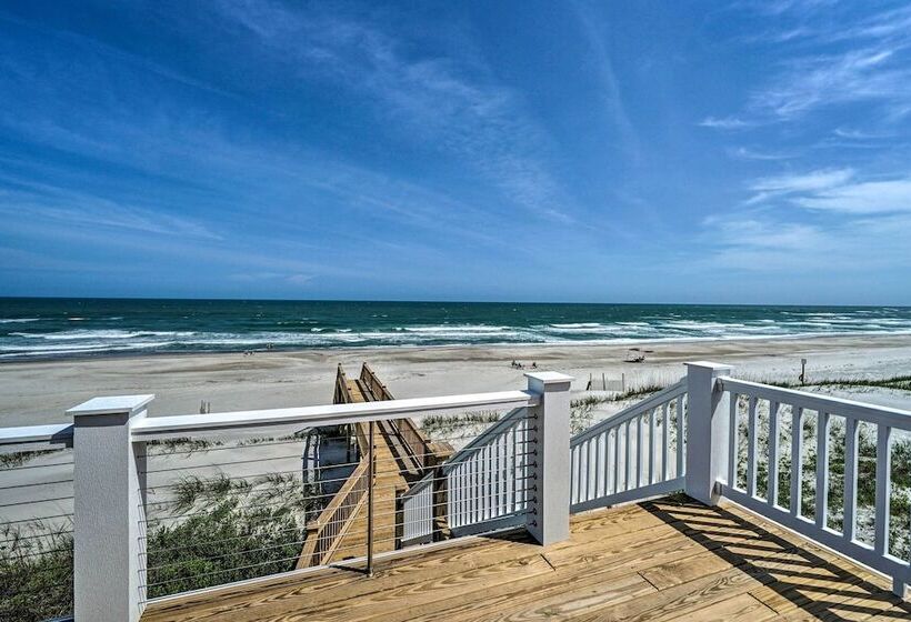 Beachfront Oasis W/ 2 Large Decks, Bbq & Views!