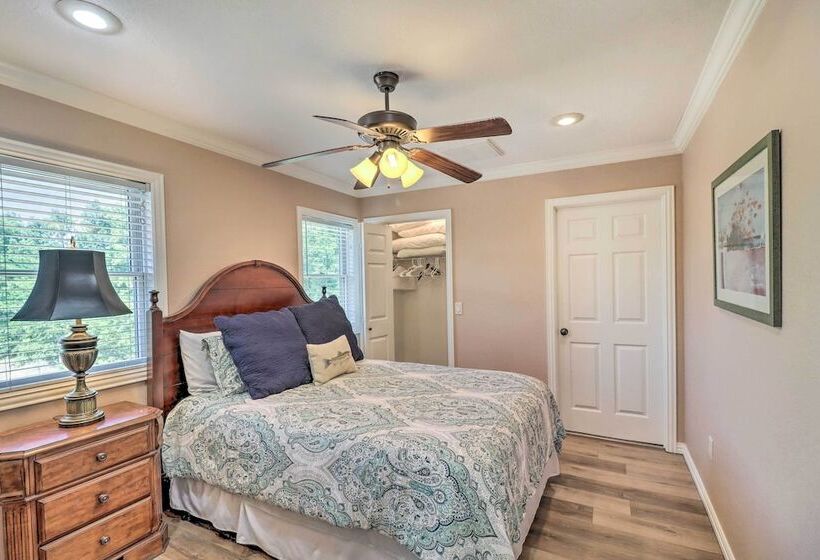 Bull Shoals Retreat W/ Panoramic River Views!