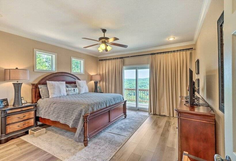 Bull Shoals Retreat W/ Panoramic River Views!