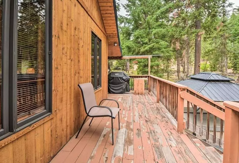 Cabin W/ Hot Tub, By Crater Lake Nat L Park!