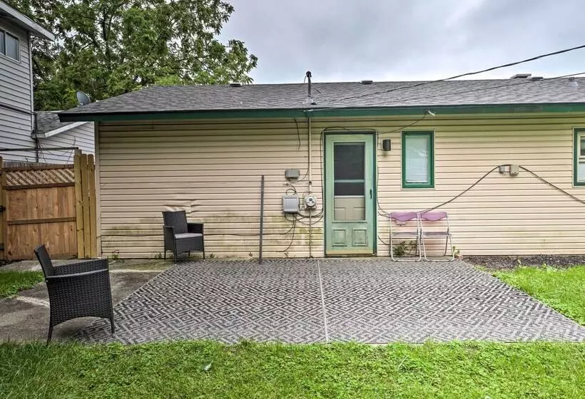 Sauk Village Ranch Home W/ Yard + Fireplace!