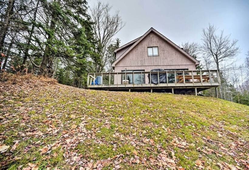 Cozy Mountain Retreat W/ Deck ~ 3 Mi To Mount Snow