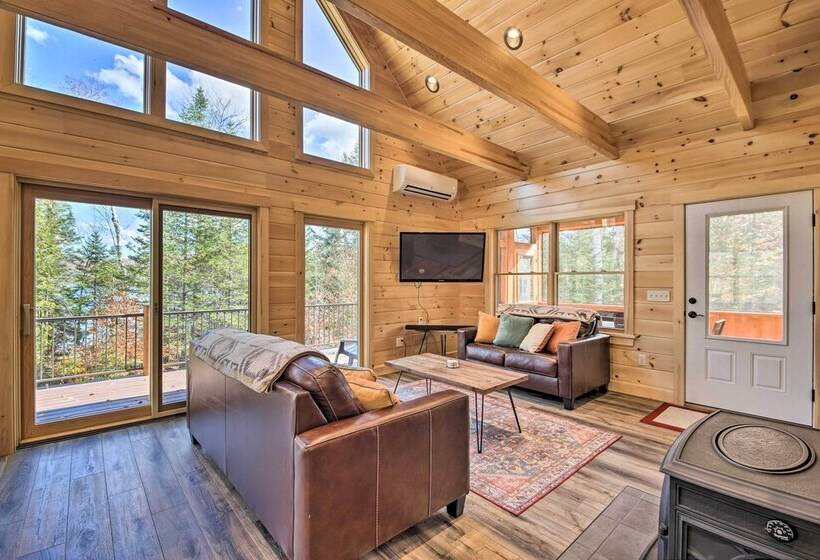 Cozy & Peaceful Waterfront Cabin On Porter Lake!