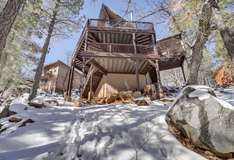 Munds Park Cabin: A/c, Grill, & Fire Pit!