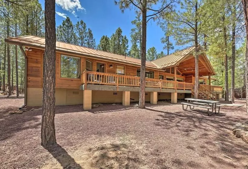 Pinetop Lakeside Cabin W/ Fireplace + Grill!