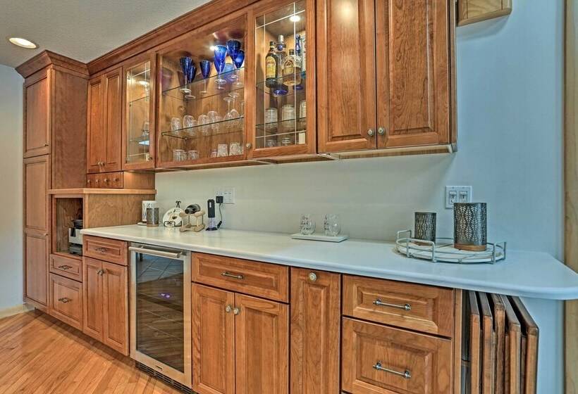 Airy Lake Ariel Home W/ Private Dock + Kayaks!