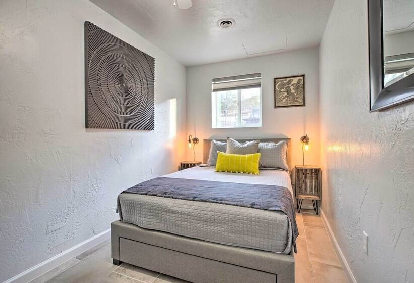Guest House W/ Hot Tub: 11 Mi To Downtown Phoenix