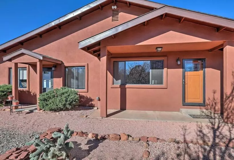 Sedona Retreat W/ Fire Pit, Near Hiking Trails
