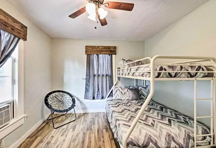 Day Trip To Waco & Temple: House On Cattle Farm